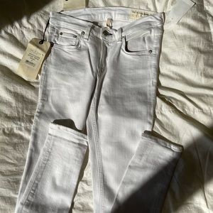 Brand NEW with tags Rag & Bone white skinny jeans🥳